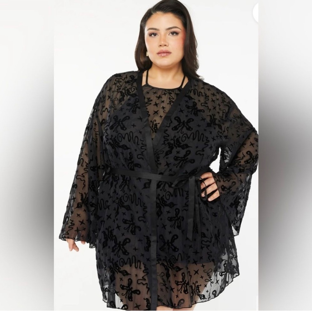 Savage Fenty robe black new with tags